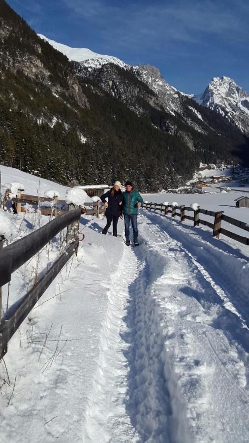 Haus Fischer Pettneu am Arlberg Buitenkant foto