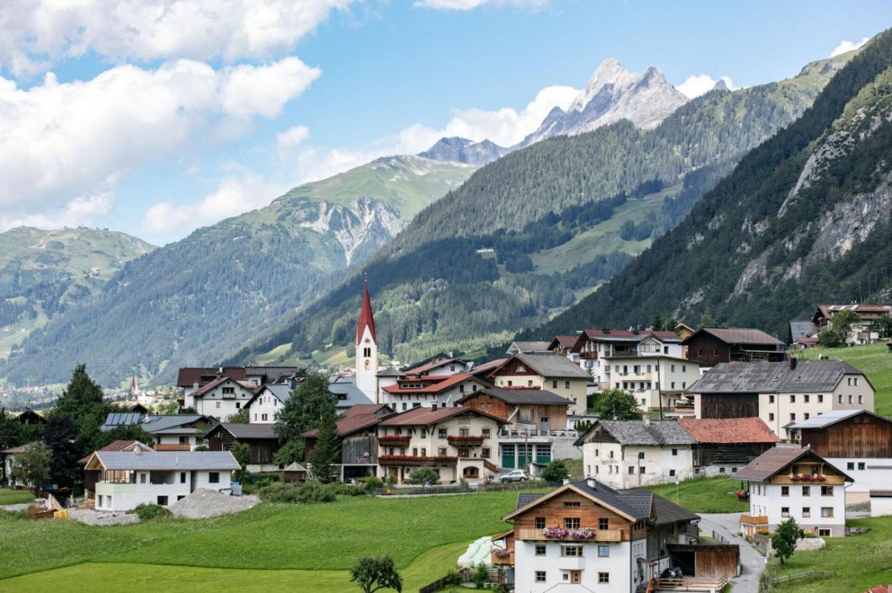 Haus Fischer Pettneu am Arlberg Buitenkant foto