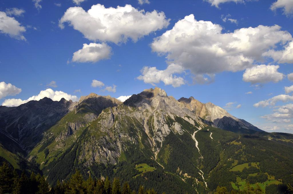 Haus Fischer Pettneu am Arlberg Buitenkant foto
