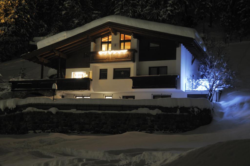 Haus Fischer Pettneu am Arlberg Buitenkant foto
